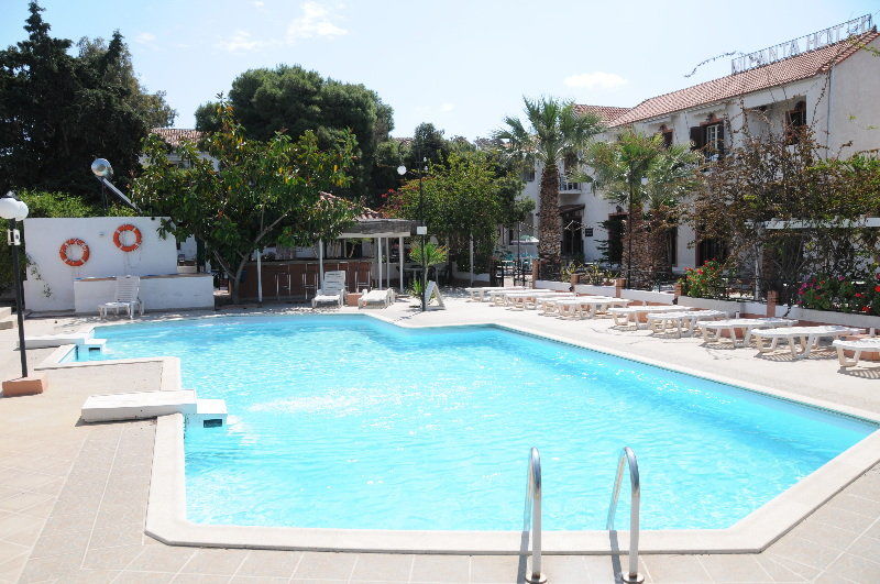 Miranta Hotel - Apartments & Studios Aegina Dış mekan fotoğraf